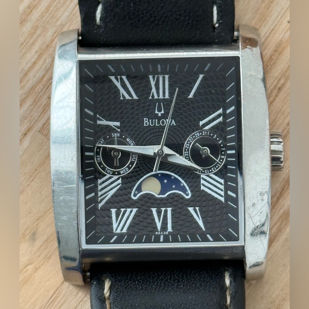 Bulova Moon Phase Super Rare Tank Men’s Watch Curvex Crystal Leather Strap Date